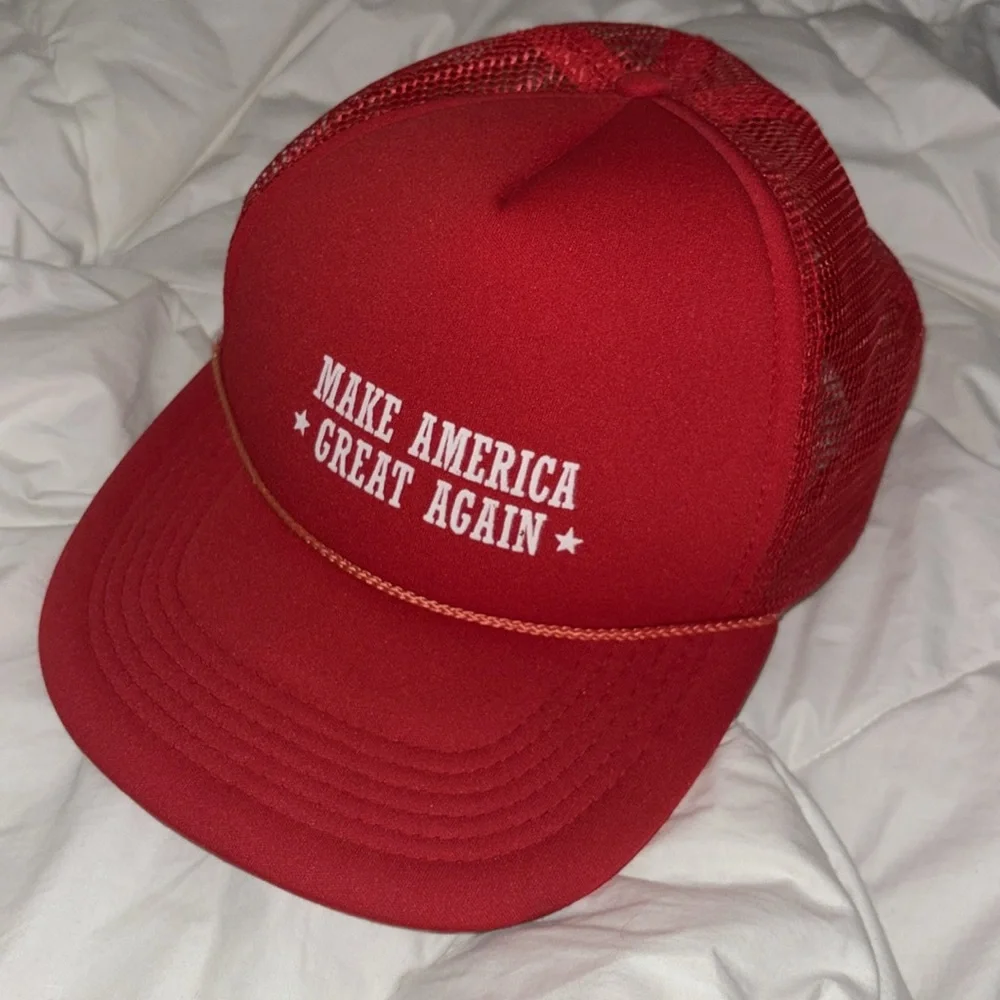 Rare Authentic Donald Trump make America great again trucker hat - Picture 4 of 9